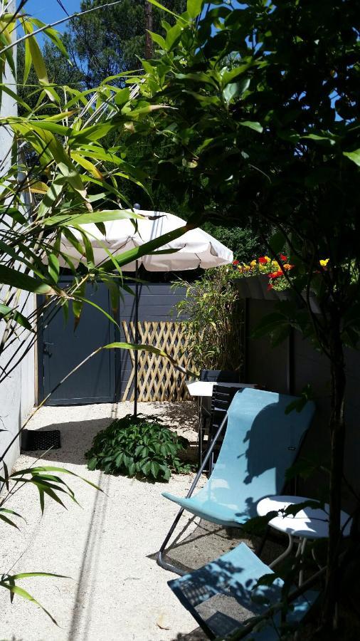 Studio Charmant Et Calme Villeneuve Les Avignon Entree Et Cour Independantes Climatisation Piscine Parking Экстерьер фото